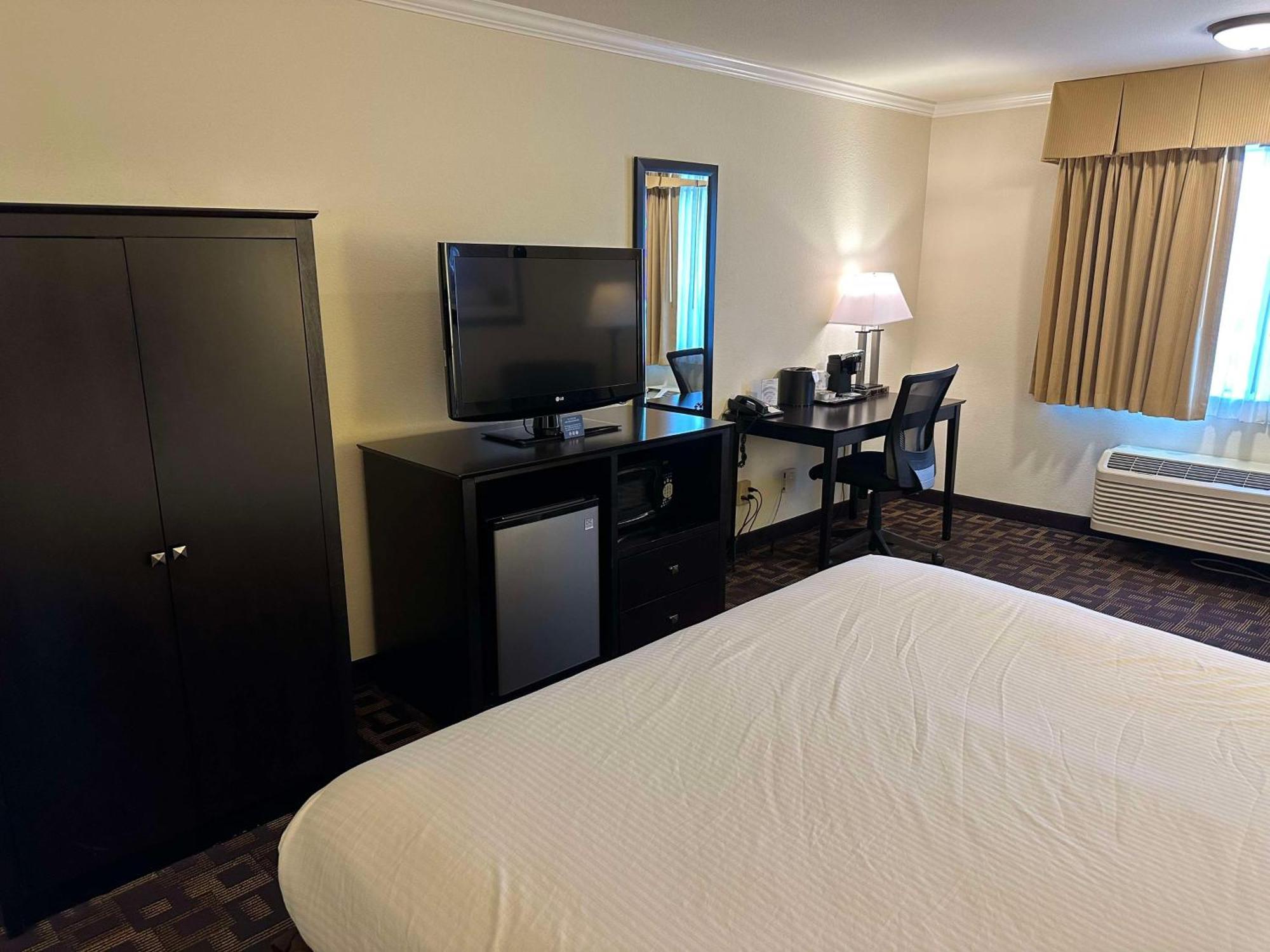 Best Western Plus Inn Of Hayward Εξωτερικό φωτογραφία