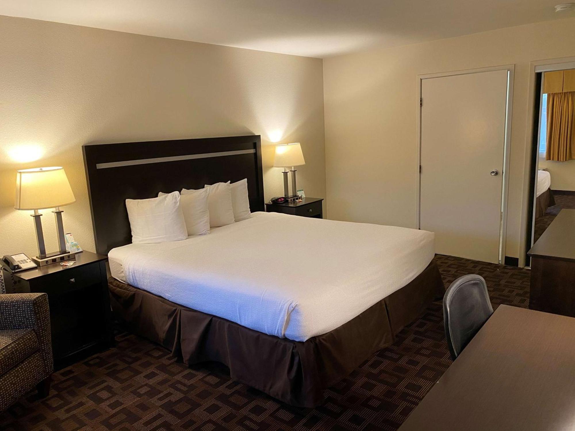 Best Western Plus Inn Of Hayward Εξωτερικό φωτογραφία