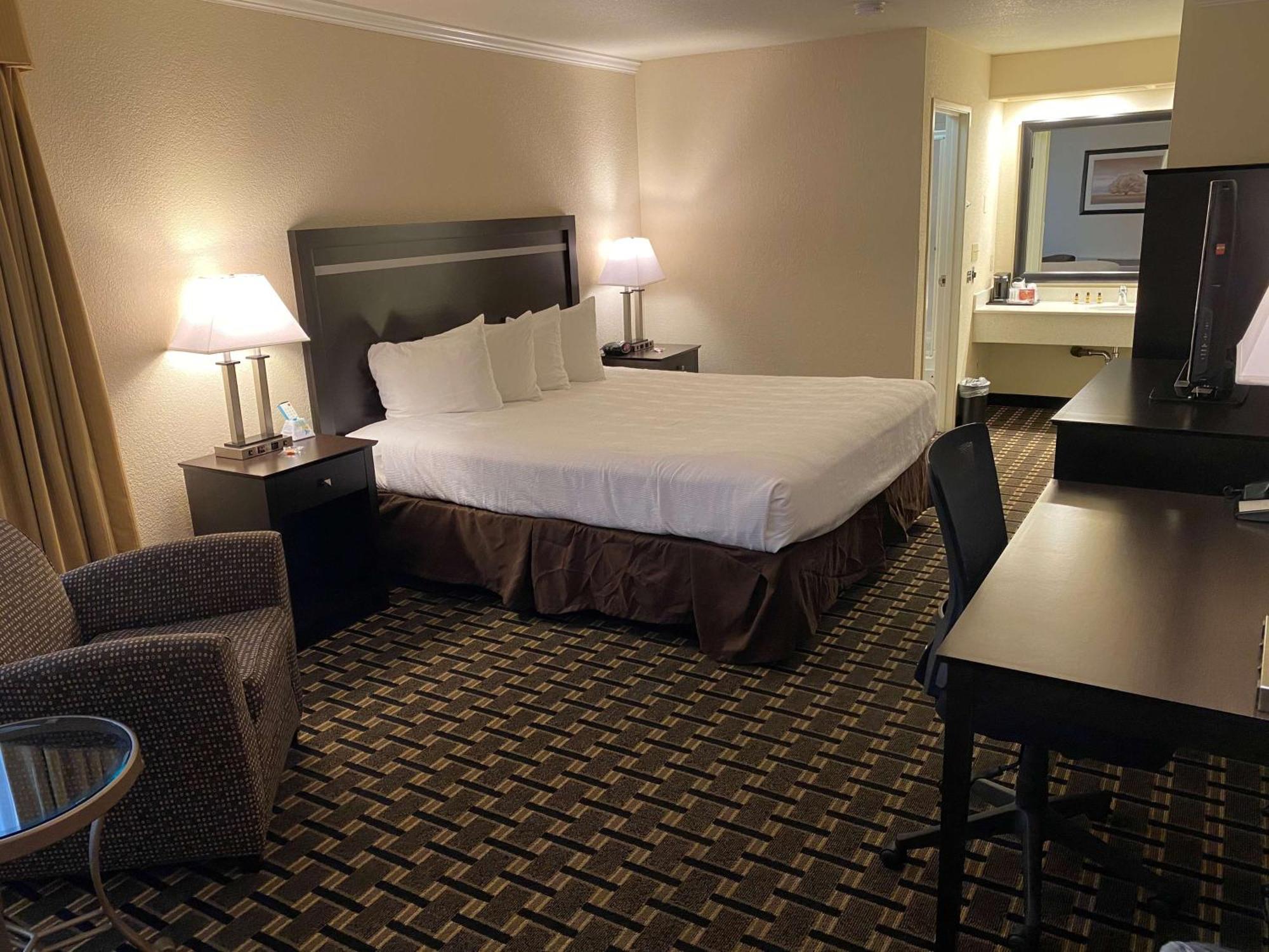 Best Western Plus Inn Of Hayward Εξωτερικό φωτογραφία